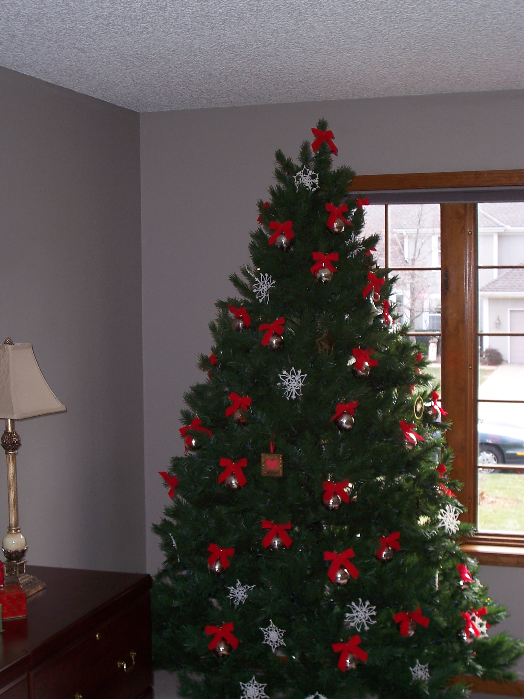 The Burger Family Christmas Tree 2004